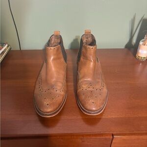 Men’s Johnston & Murphy Chelsea Boot Size 10 USED